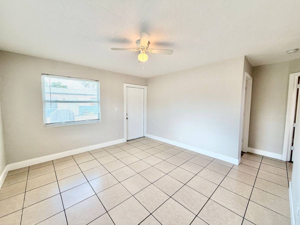Apartment for rent at 2347 Bayside St, Naples, FL 34112