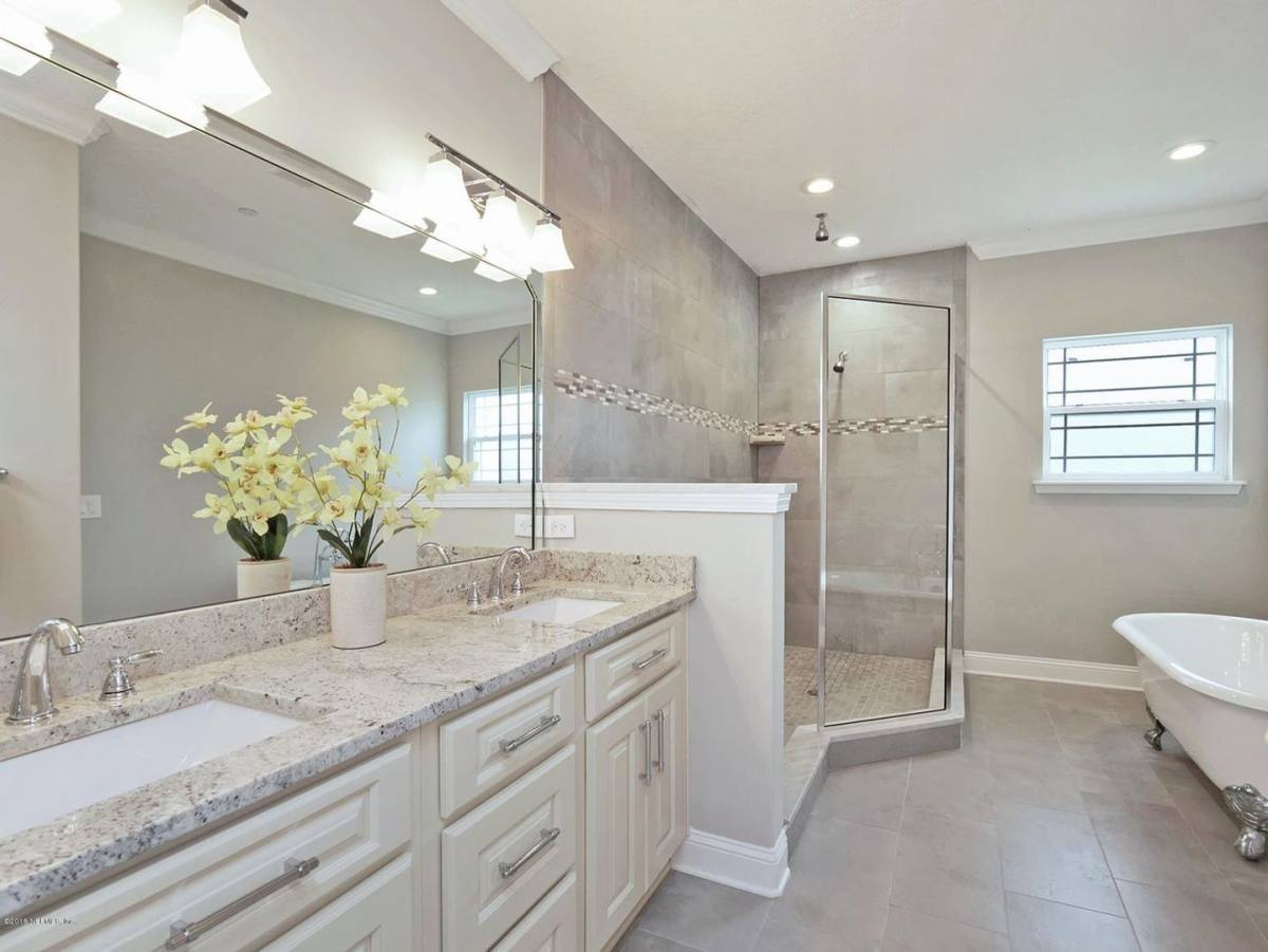 Townhouse for rent at 2656 Almonaster St, Jacksonville Beach, FL 32250