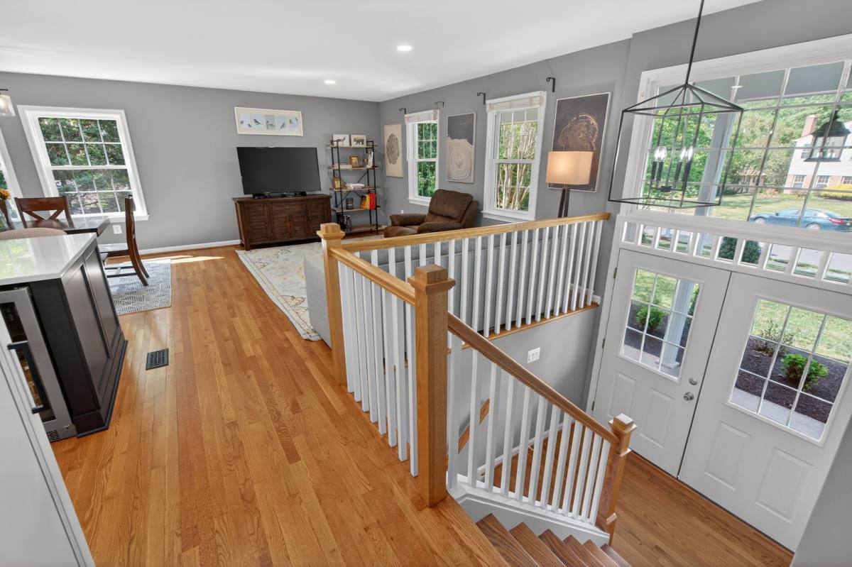House for rent at 9801 Meadow Valley Dr, Vienna, VA 22181