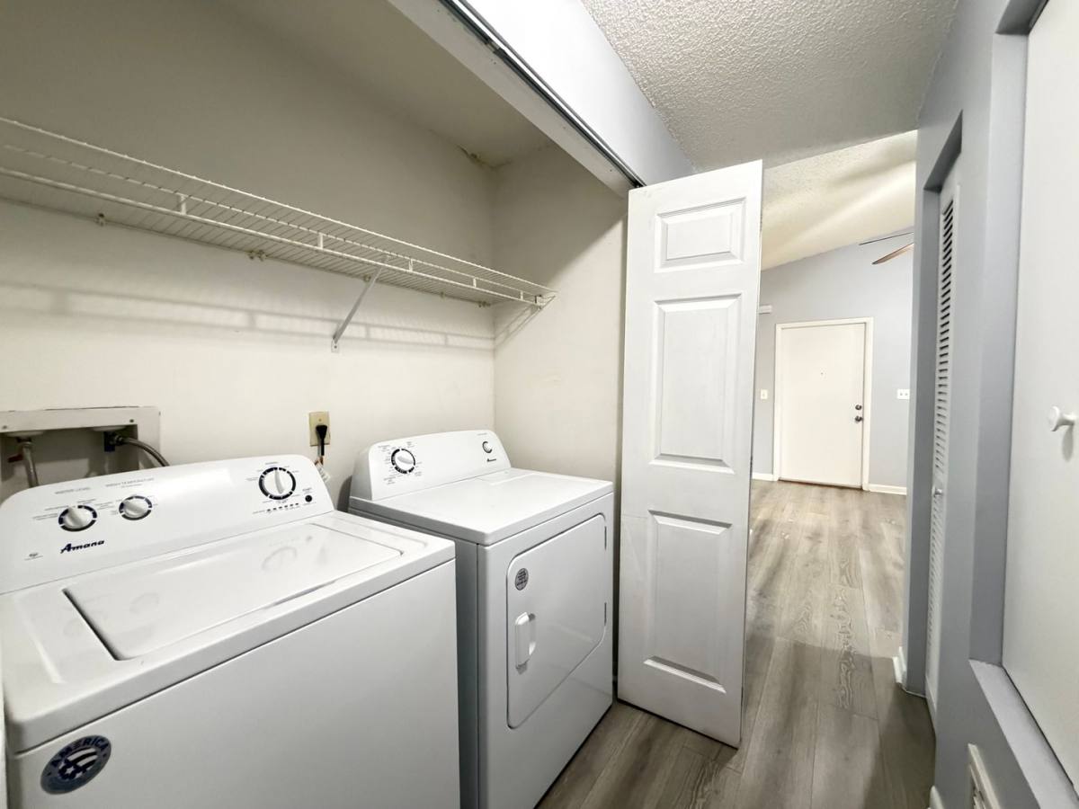 House for rent at 5239 Vineland Rd, Orlando, FL 32811