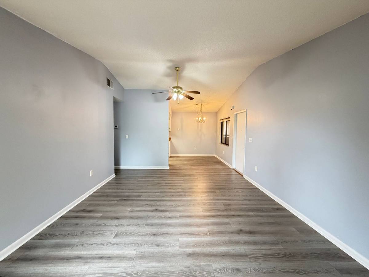 House for rent at 5239 Vineland Rd, Orlando, FL 32811