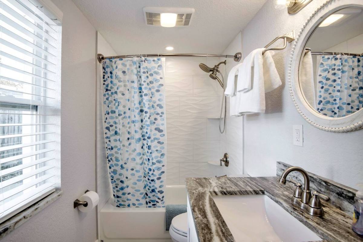 Apartment for rent at 405 Locklie St, Dunedin, FL 34698