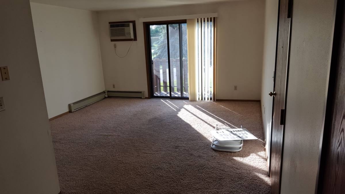 Apartment for rent at 512 E Bronson Rd, Seymour, WI 54165