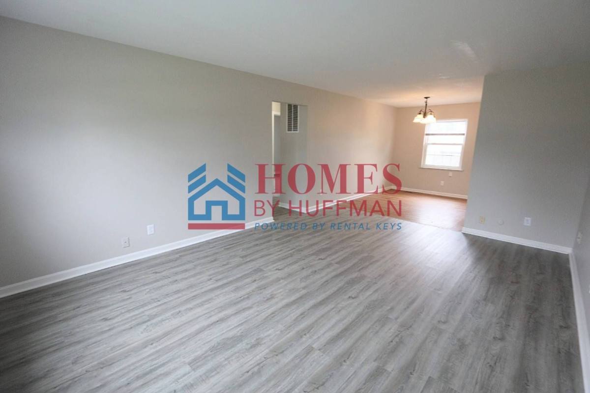 Apartment for rent at 2800 - 2947 Ravenswood Dr, Evansville, IN 47714