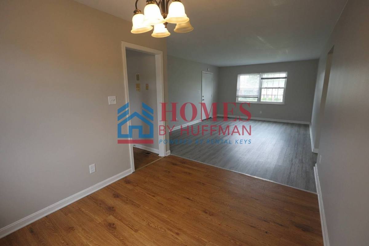 Apartment for rent at 2800 - 2947 Ravenswood Dr, Evansville, IN 47714