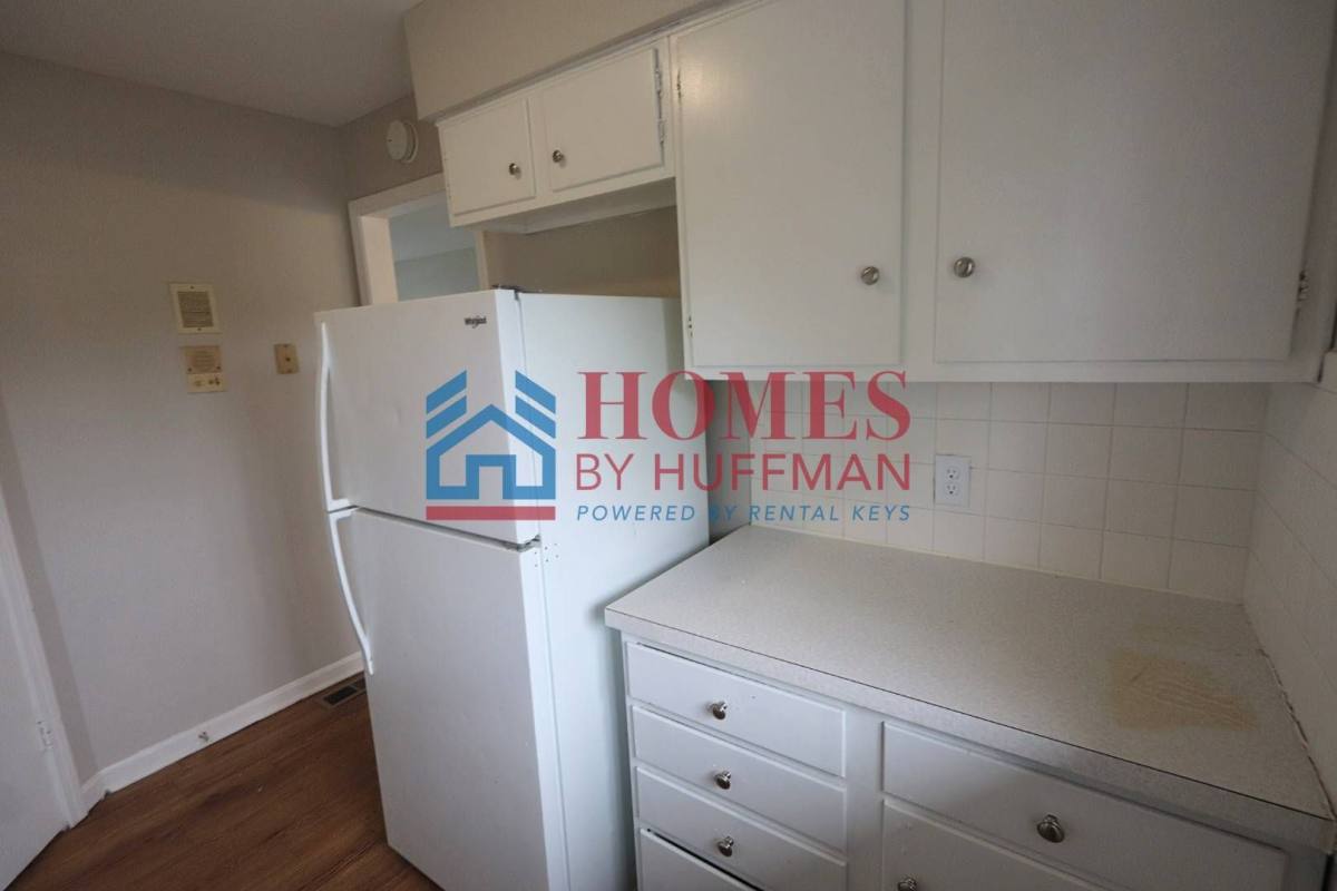 Apartment for rent at 2800 - 2947 Ravenswood Dr, Evansville, IN 47714