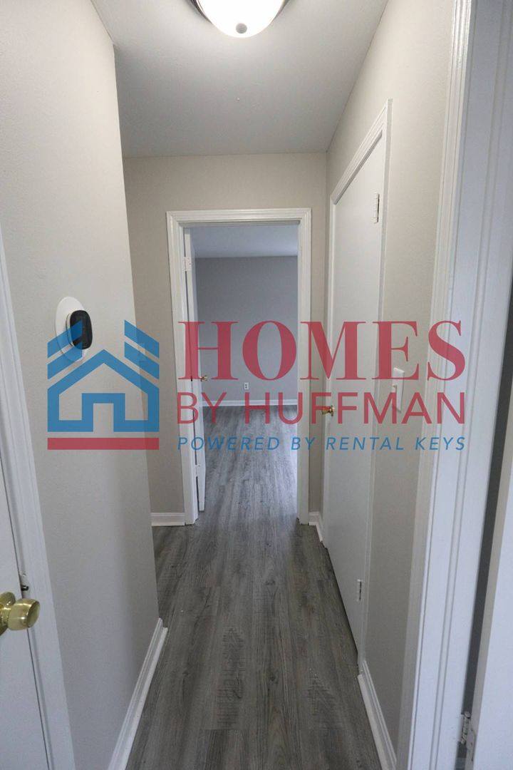Apartment for rent at 2800 - 2947 Ravenswood Dr, Evansville, IN 47714