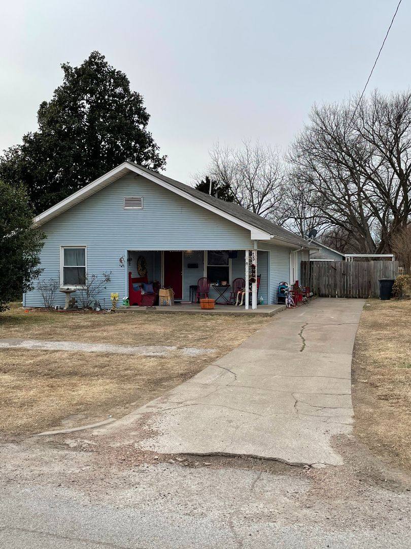 House for rent at 409 N Wyandotte Ave, Dewey, OK 74029