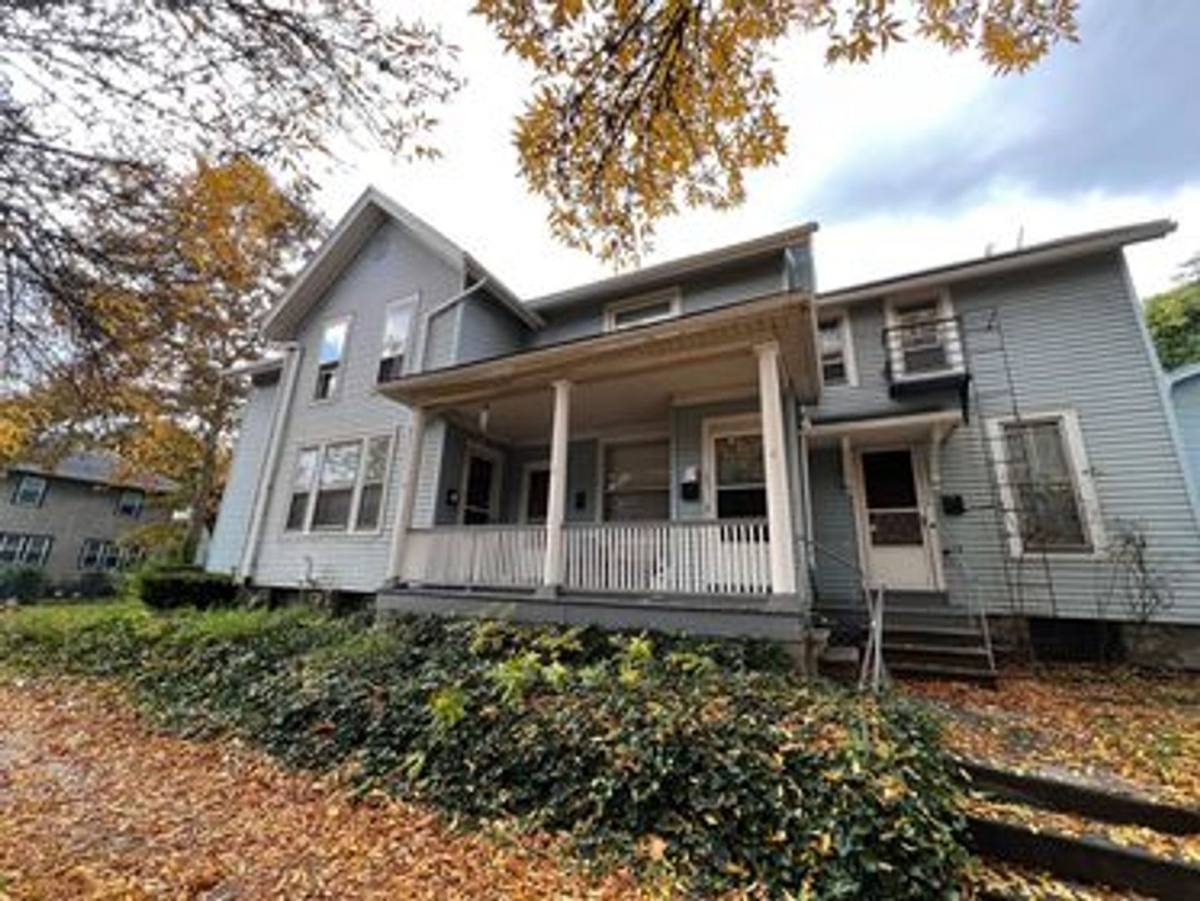 Apartment for rent at 82 Harvard St, Rochester, NY 14607