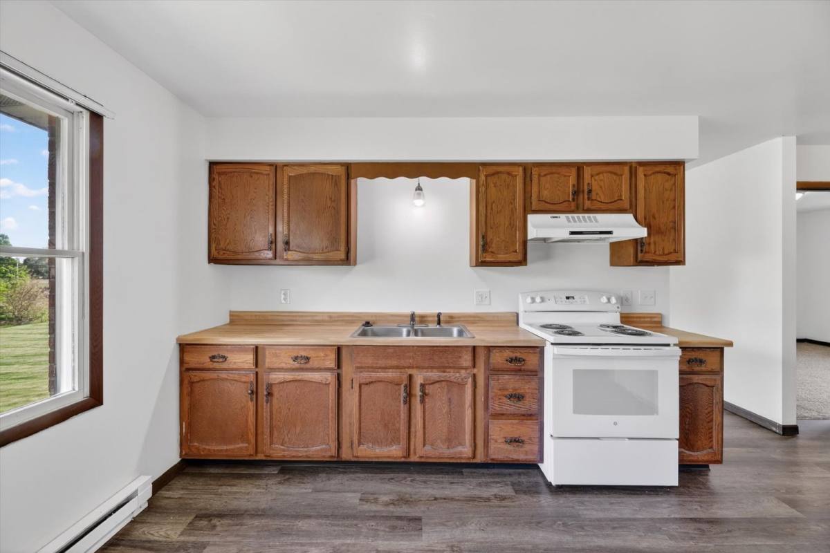Apartment for rent at 1424 E View Ave, Vicksburg, MI 49097