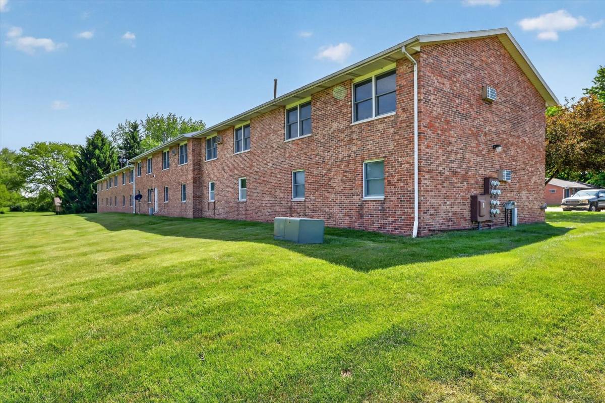Apartment for rent at 1424 E View Ave, Vicksburg, MI 49097