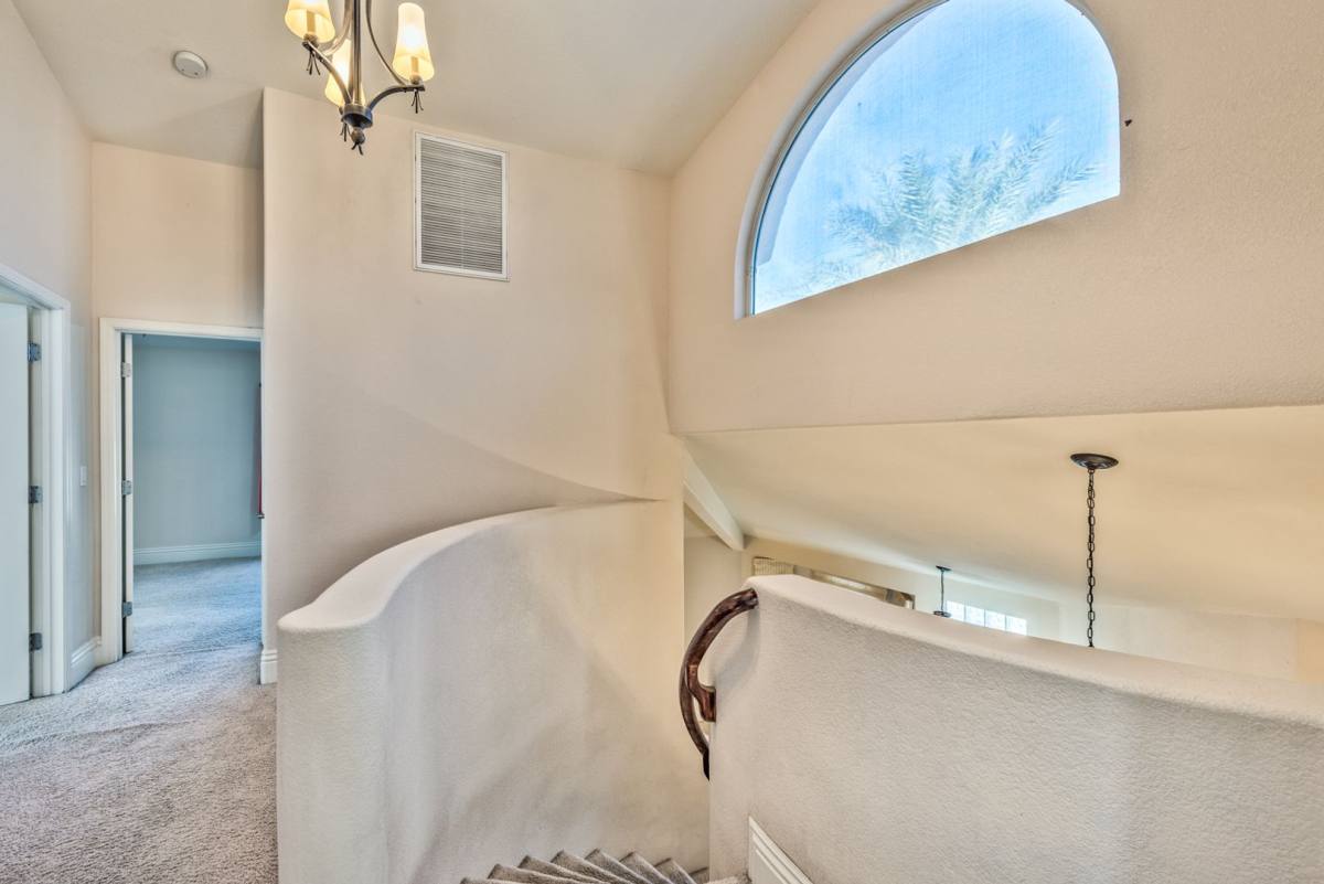 House for rent at 2175 Fountain Springs Dr, Henderson, NV 89074