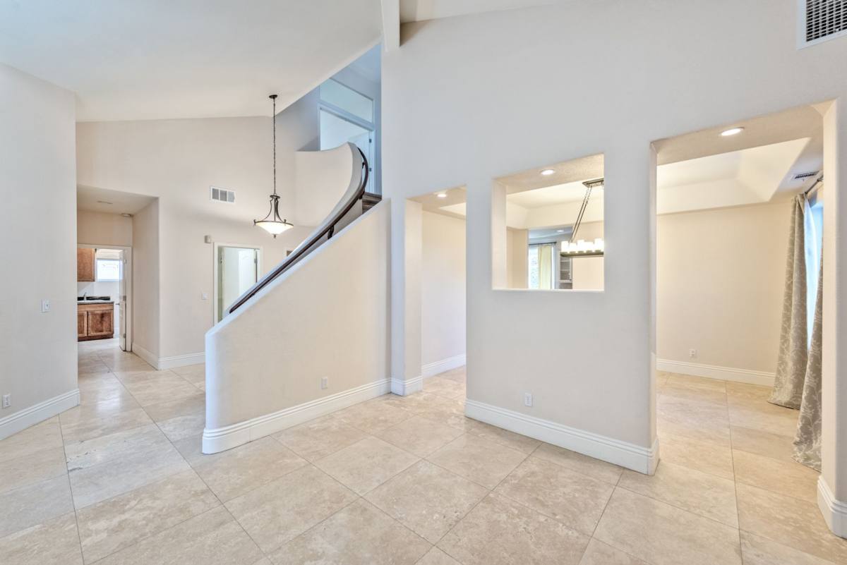 House for rent at 2175 Fountain Springs Dr, Henderson, NV 89074