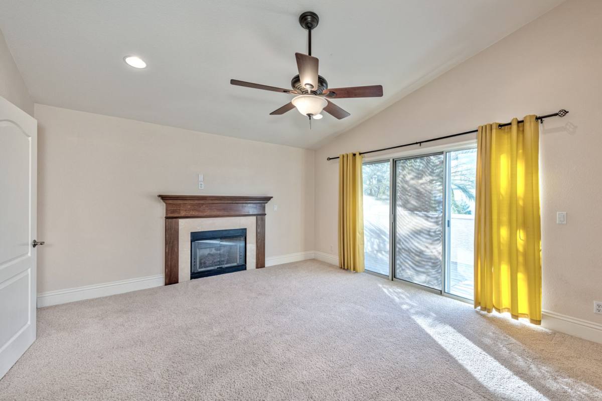 House for rent at 2175 Fountain Springs Dr, Henderson, NV 89074