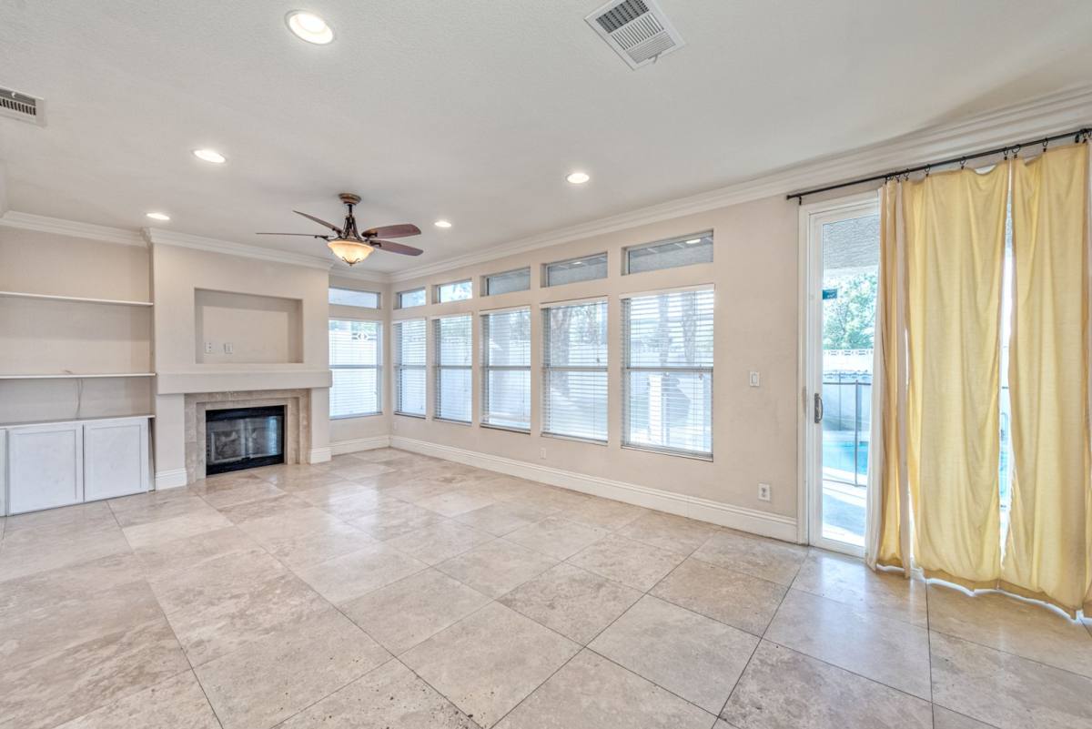House for rent at 2175 Fountain Springs Dr, Henderson, NV 89074