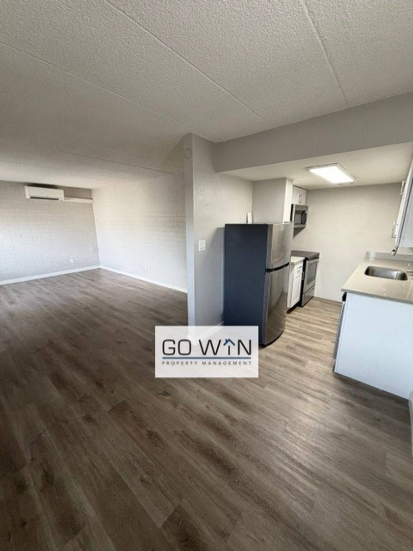 Apartment for rent at 44 E Roanoke Ave, Phoenix, AZ 85004