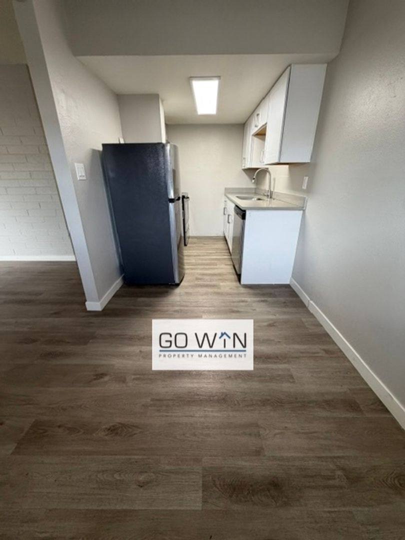 Apartment for rent at 44 E Roanoke Ave, Phoenix, AZ 85004