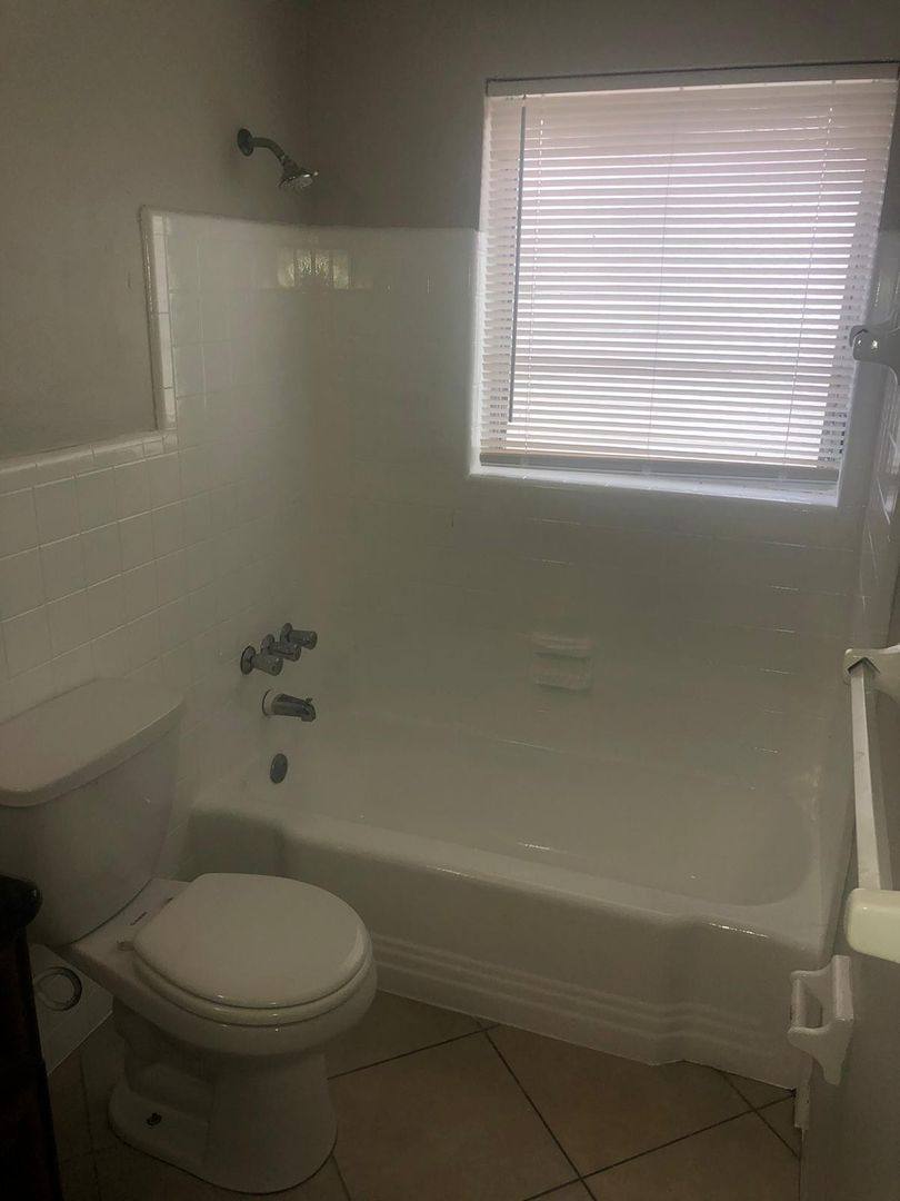 Apartment for rent at 1015 NE 9th Ave, Fort Lauderdale, FL 33311
