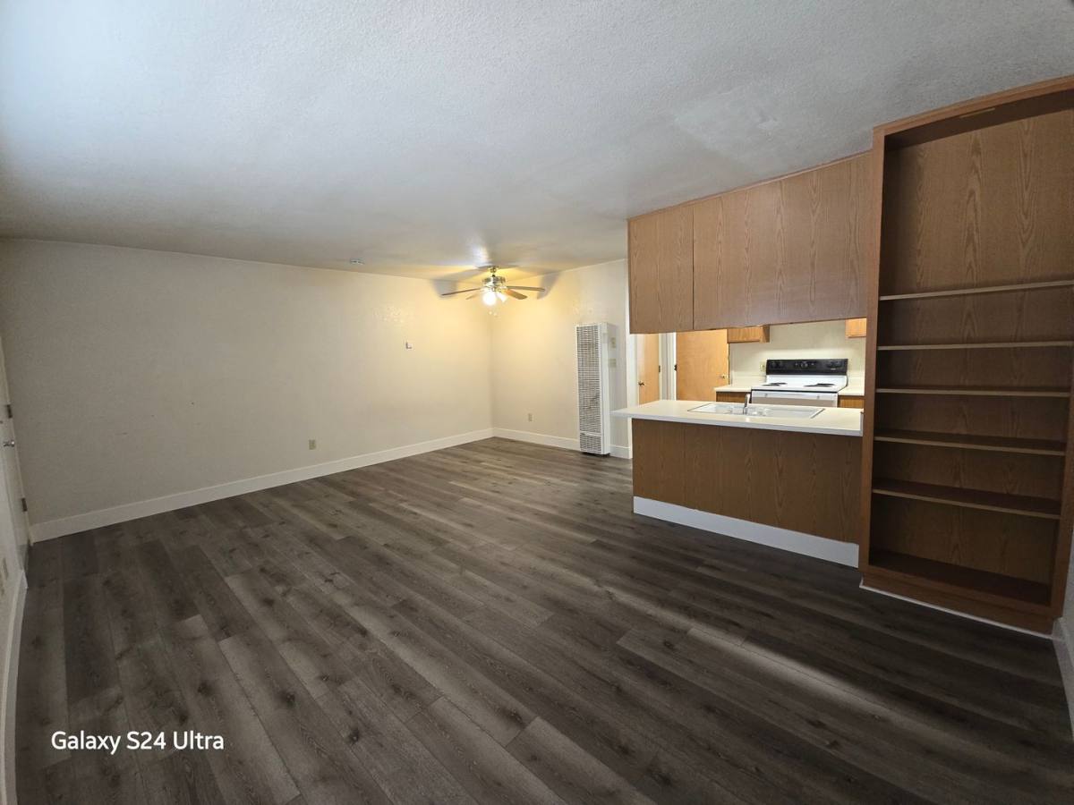 Apartment for rent at 123 College Ave, Modesto, CA 95350