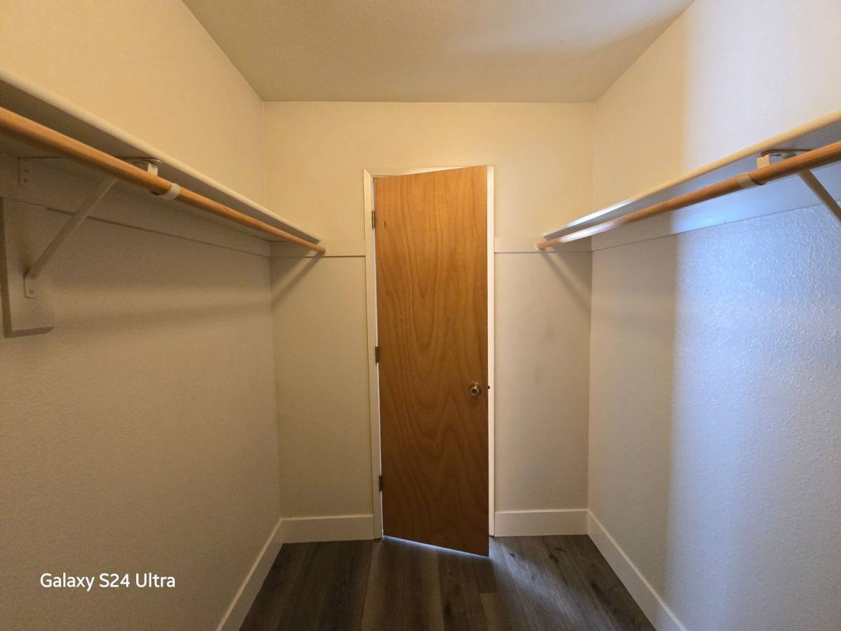 Apartment for rent at 123 College Ave, Modesto, CA 95350