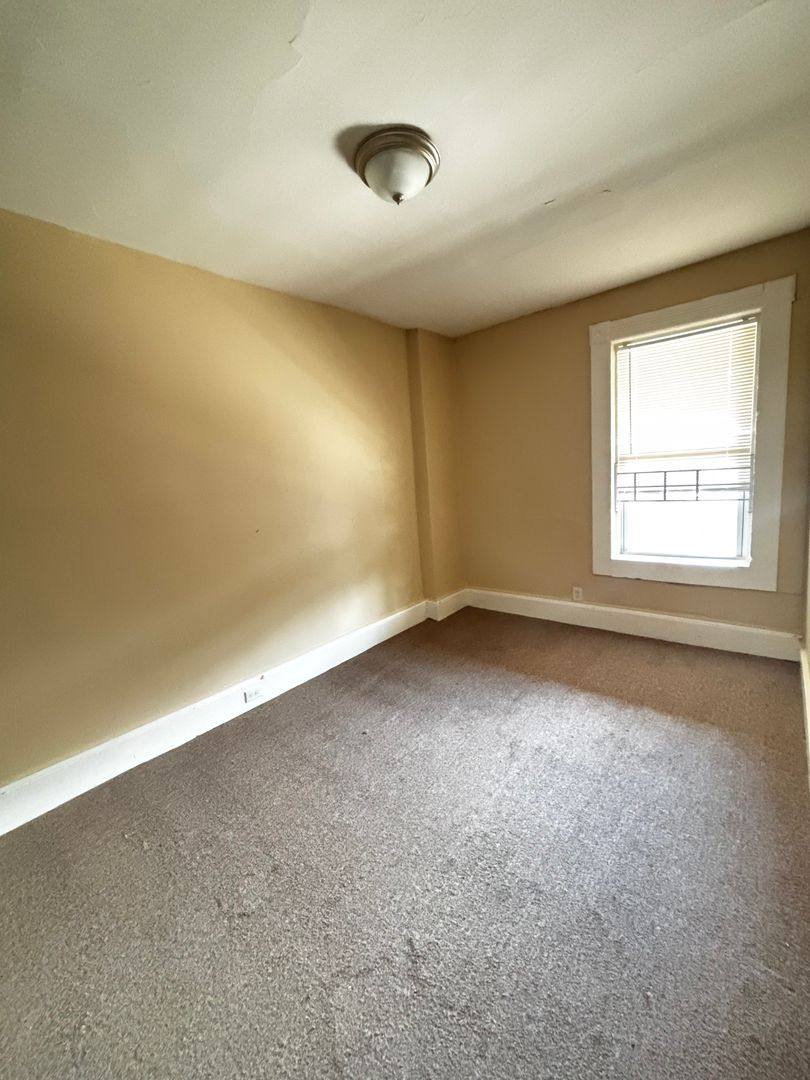 Apartment for rent at 45-49 Vernon St 845-855 Main, Holyoke, MA 01040