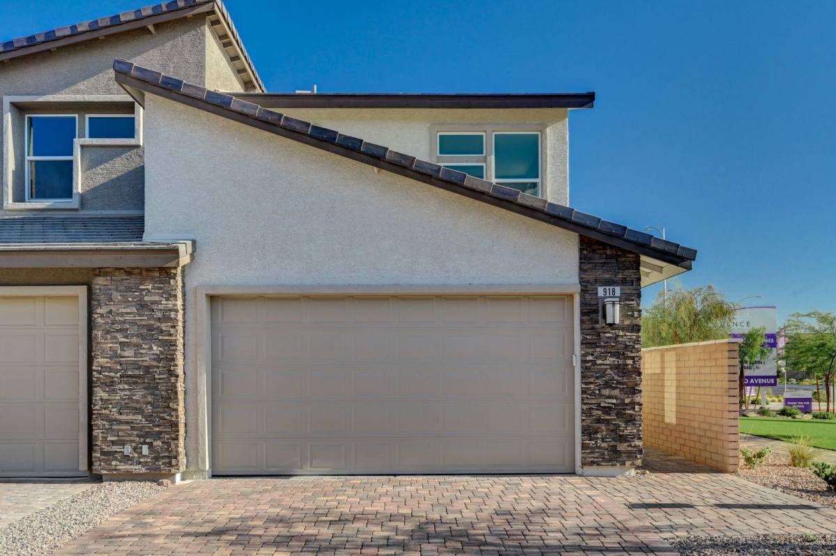 House for rent at 918 Cottonwood Hill Place, Henderson, NV 89011