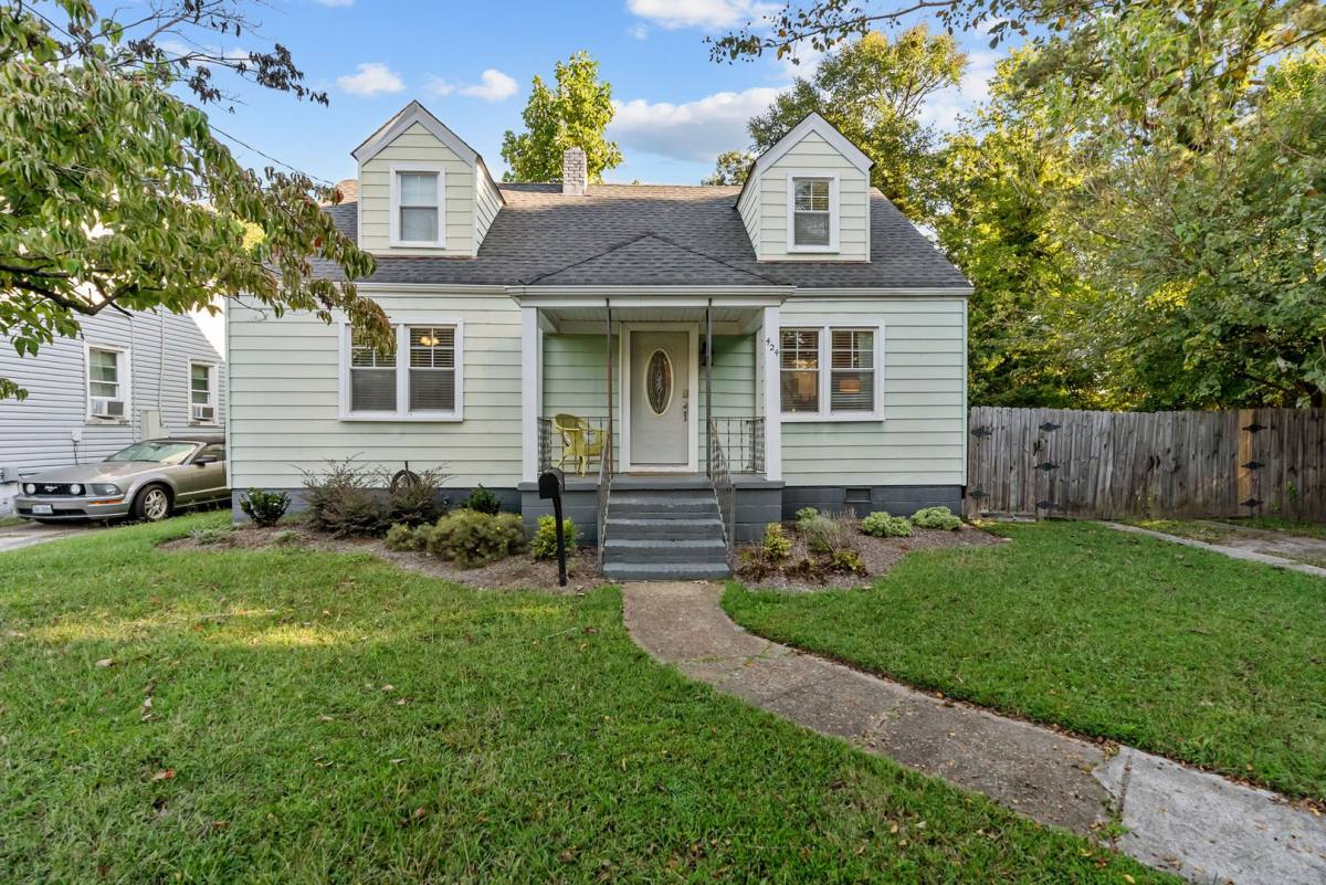 House for rent at 424 E Ocean Ave, Norfolk, VA 23503