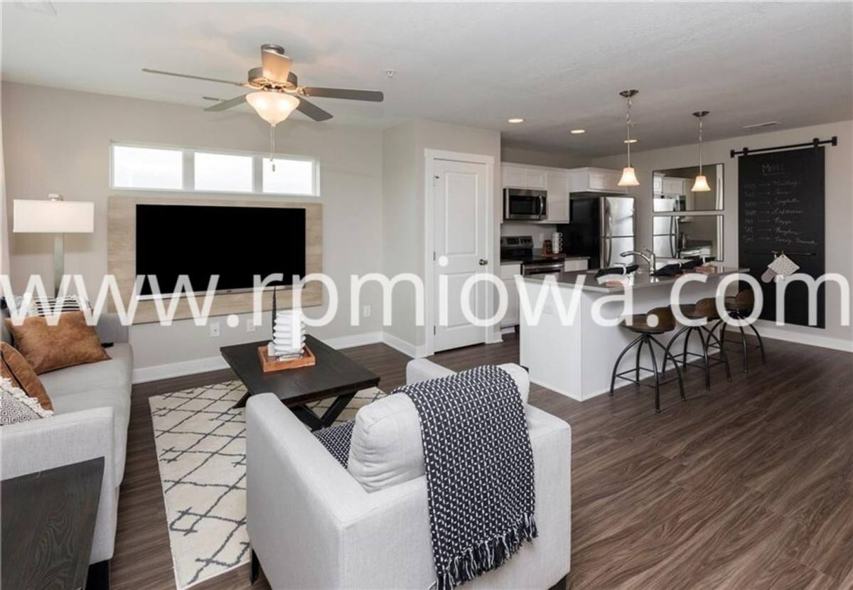 Townhouse for rent at 159 NE 23rd Lane, Ankeny, IA 50021