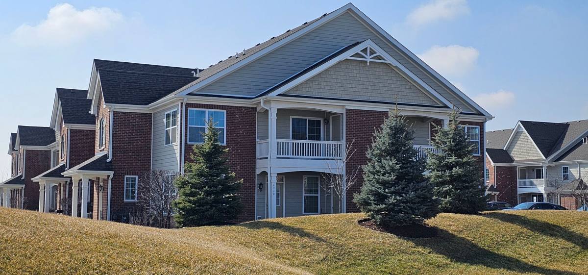 Apartment for rent at 500-522 Timber Pointe Dr, Joliet, IL 60431