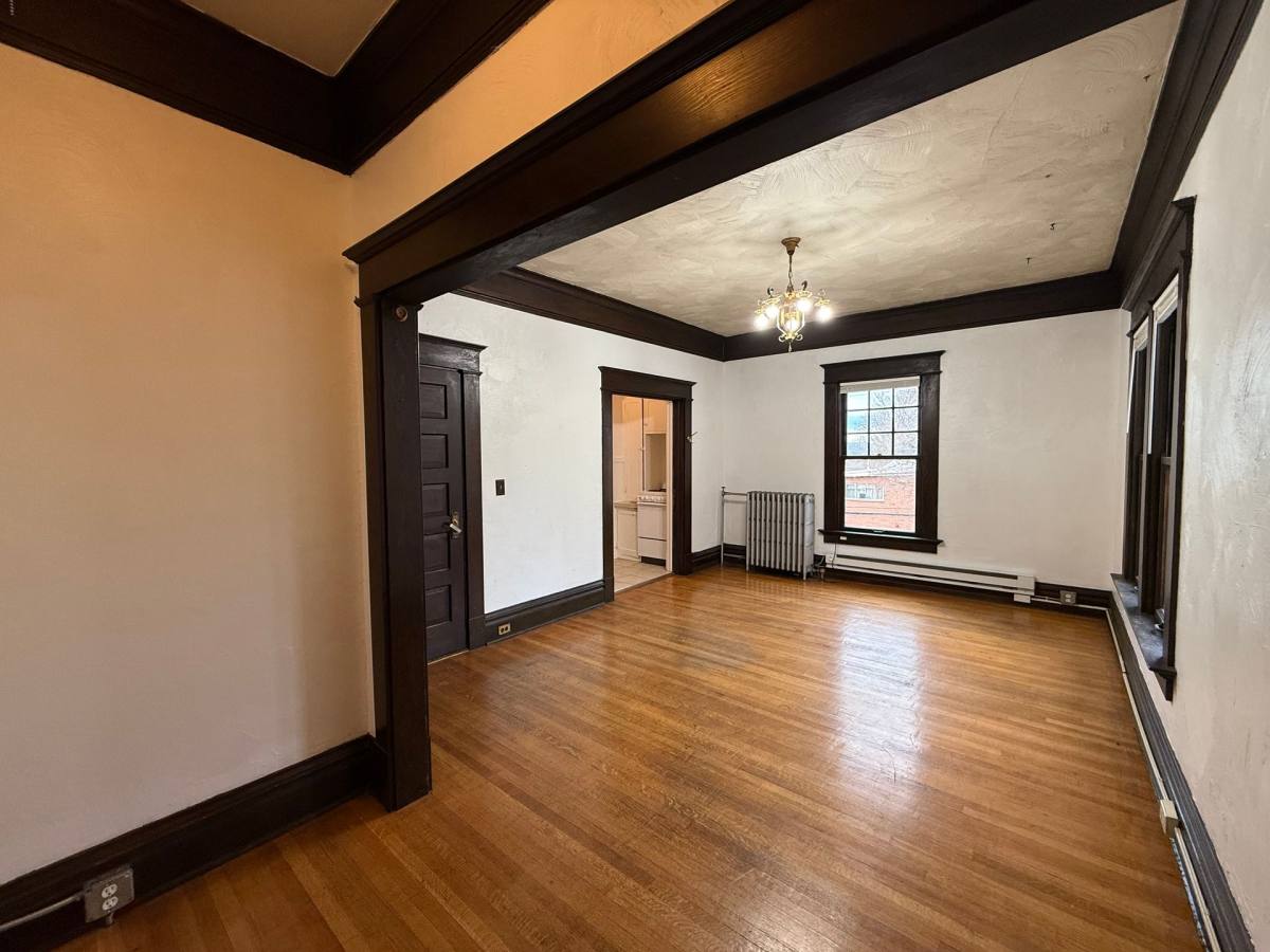 Apartment for rent at 618 S Jefferson St, Spokane, WA 99204