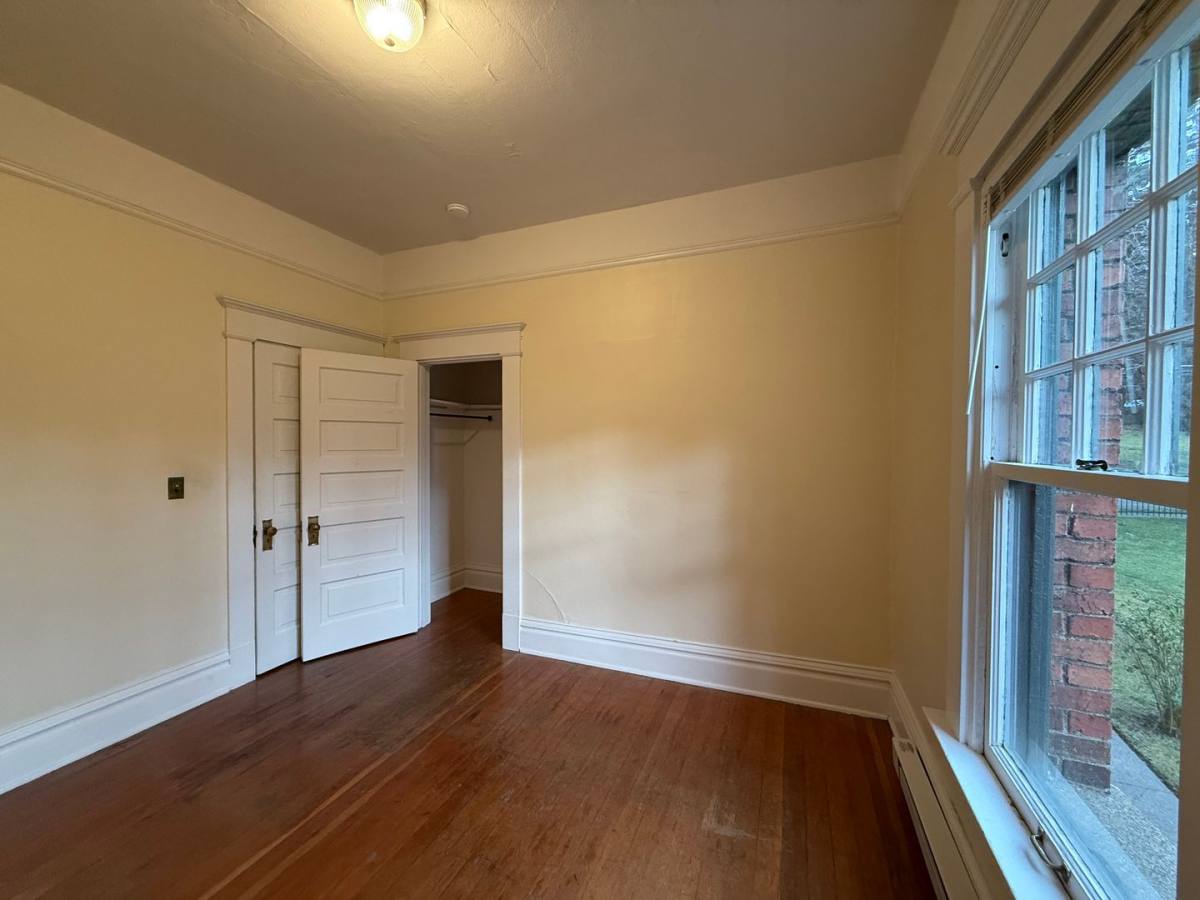 Apartment for rent at 618 S Jefferson St, Spokane, WA 99204