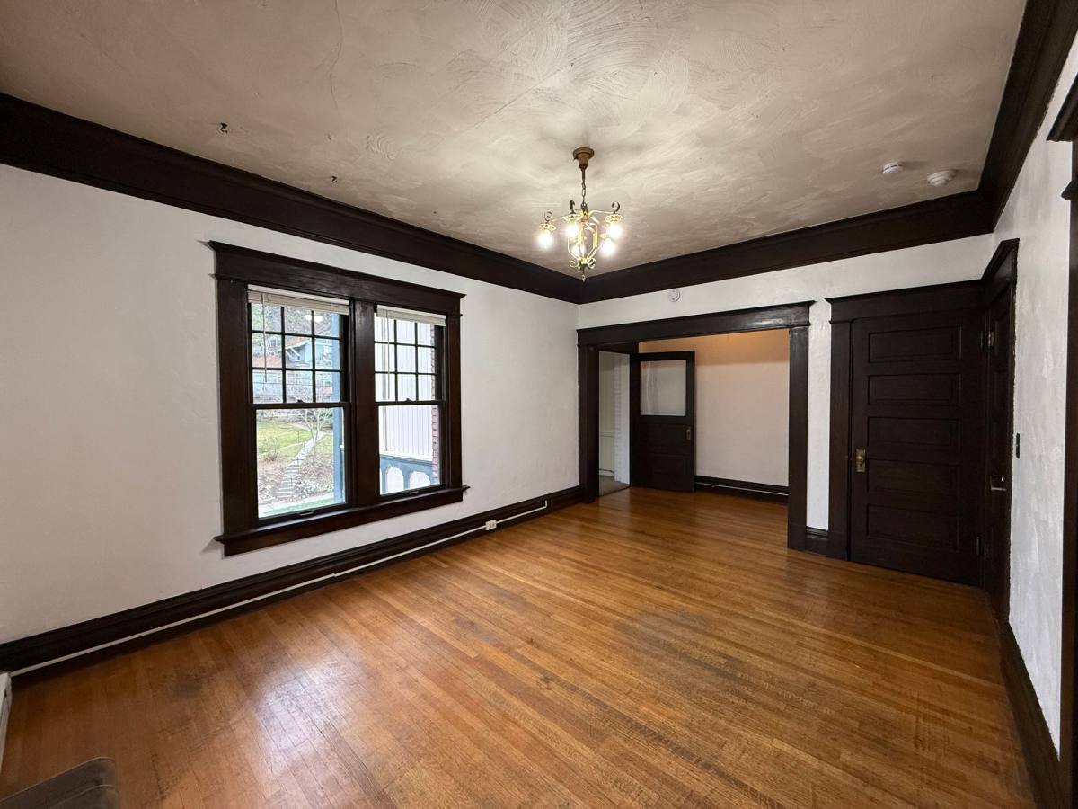 Apartment for rent at 618 S Jefferson St, Spokane, WA 99204
