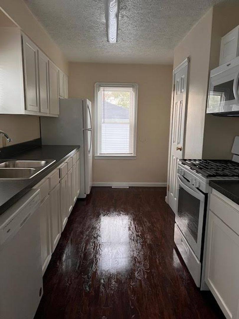 House for rent at 848 Lawrence Ave, Girard, OH 44420