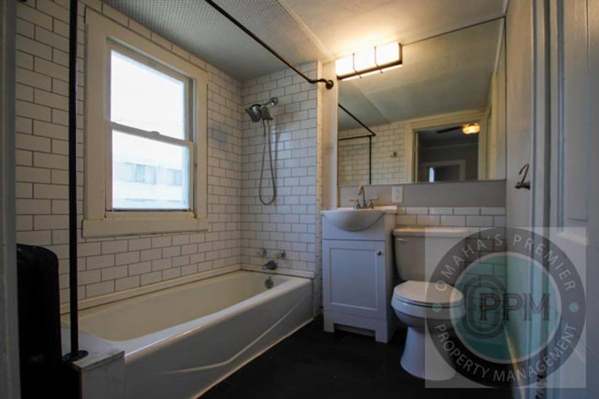 House for rent at 4015 Marcy St, Omaha, NE 68105