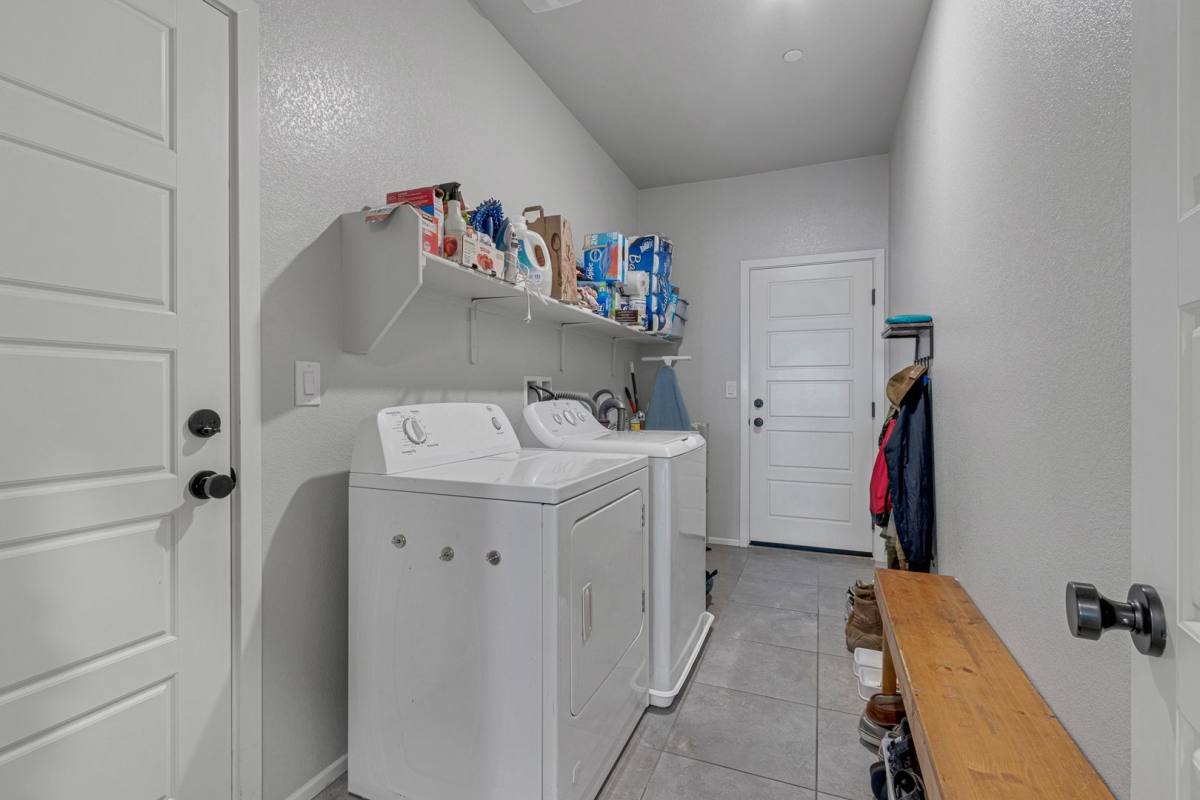 Townhouse for rent at 4456 Stardust Moon Ave, North Las Vegas, NV 89084