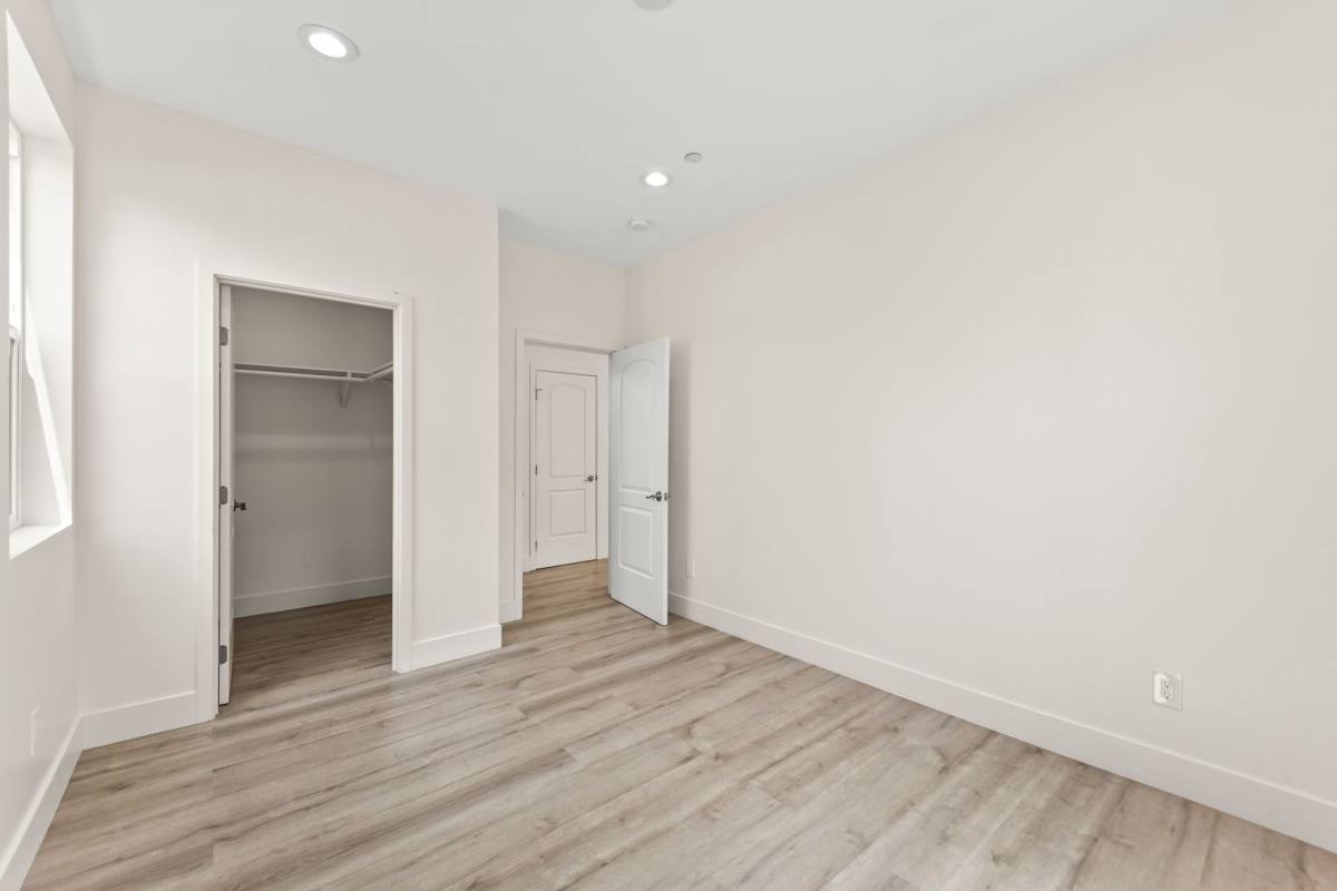 Apartment for rent at 1327 23rd St, Santa Monica, CA 90404