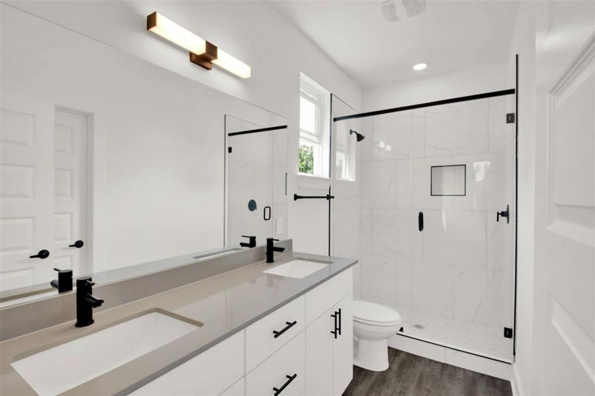 Apartment for rent at 7603 Carver Ave, Austin, TX 78752