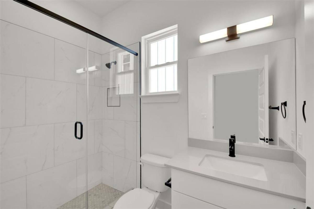 Apartment for rent at 7603 Carver Ave, Austin, TX 78752