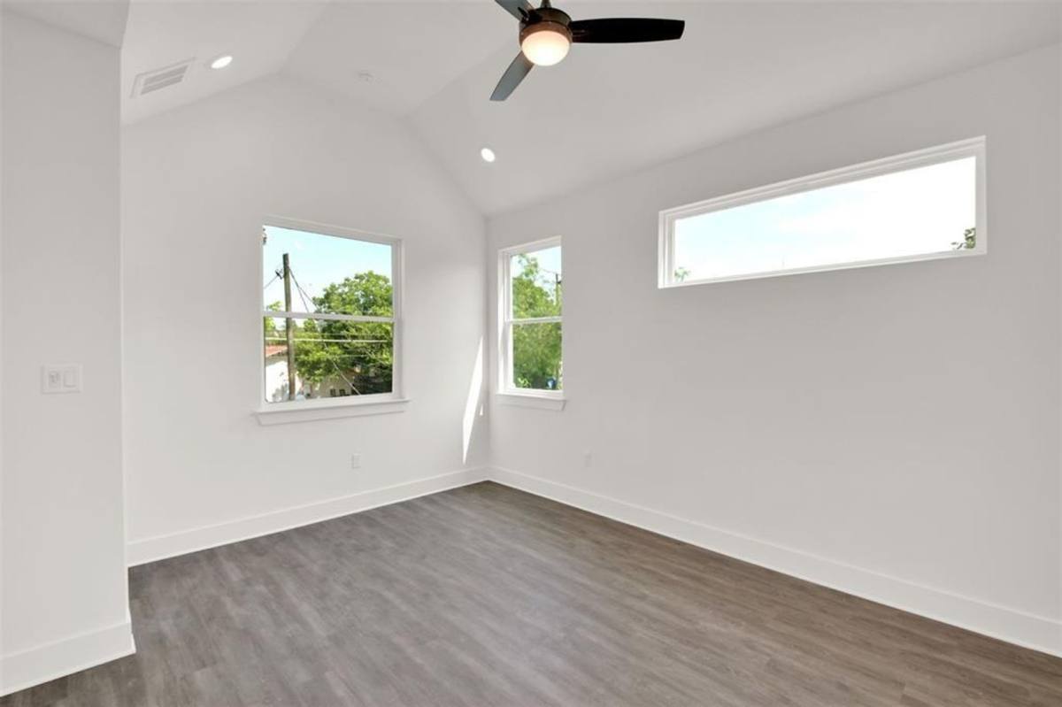 Apartment for rent at 7603 Carver Ave, Austin, TX 78752