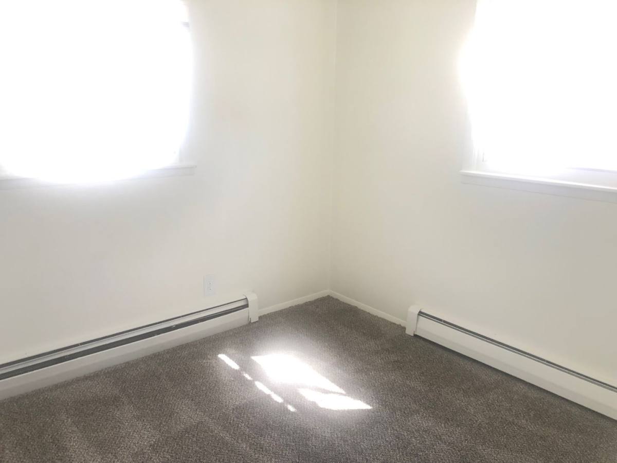 Apartment for rent at 818 E Washington, Bloomington, IL 61701