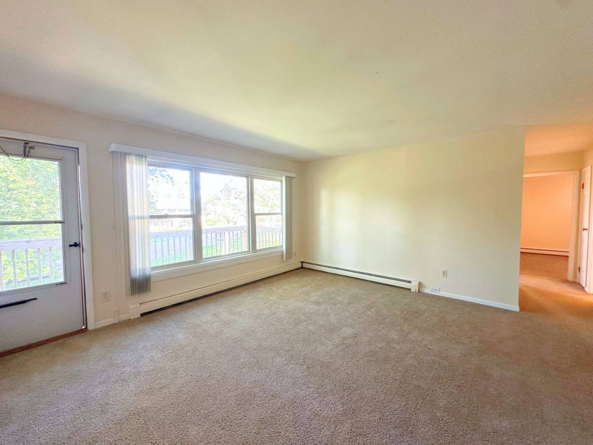 Apartment for rent at 101-140 Linden Lane, Mequon, WI 53092