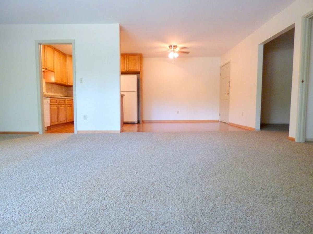 Apartment for rent at 101-140 Linden Lane, Mequon, WI 53092