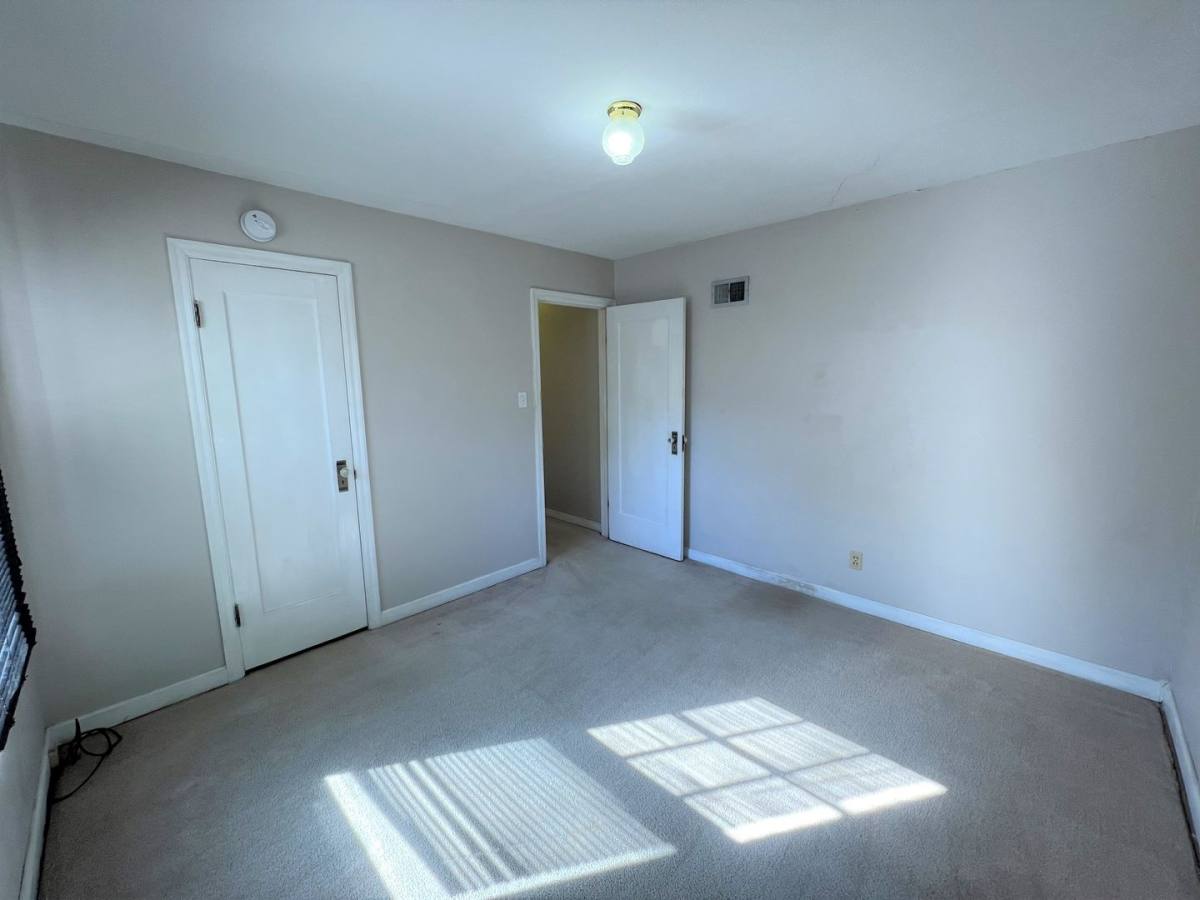 House for rent at 1117 Bertrand St, Manhattan, KS 66502