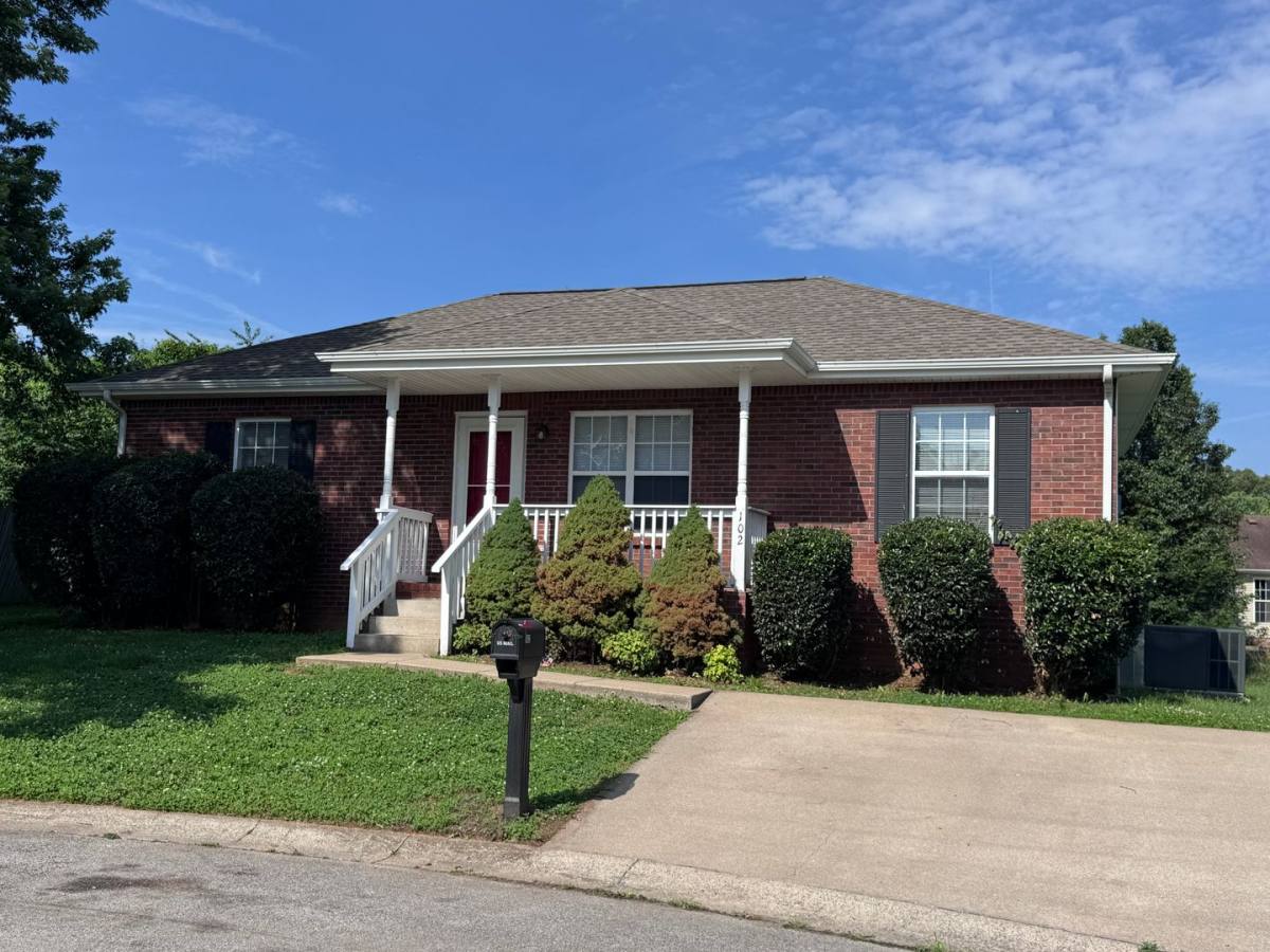 House for rent at 102 Eaglewood Court, Clarksville, TN 37042