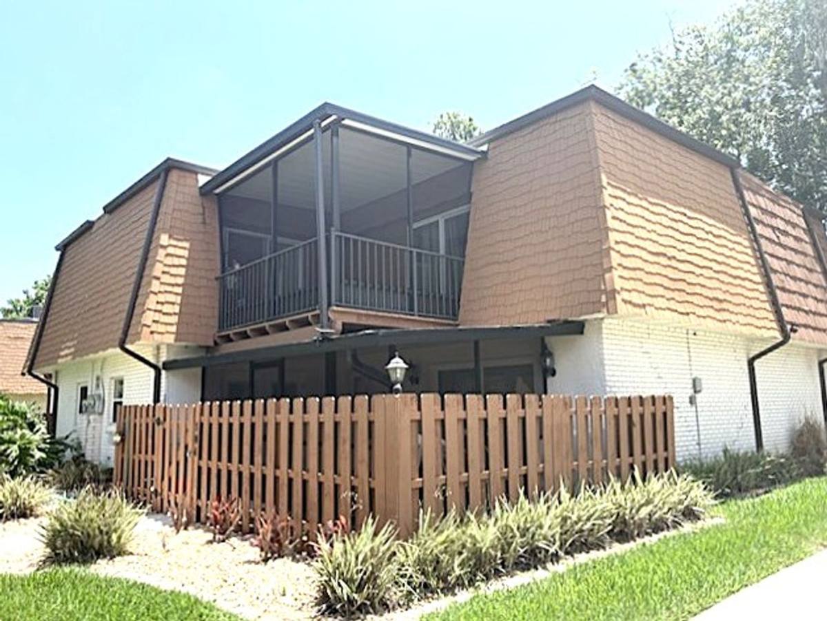 Townhouse for rent at 104 Moonstone Court, Port Orange, FL 32129