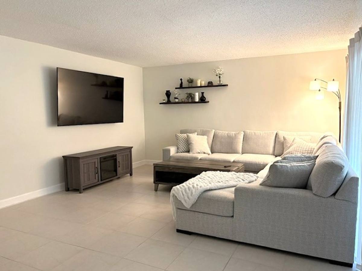 Townhouse for rent at 104 Moonstone Court, Port Orange, FL 32129