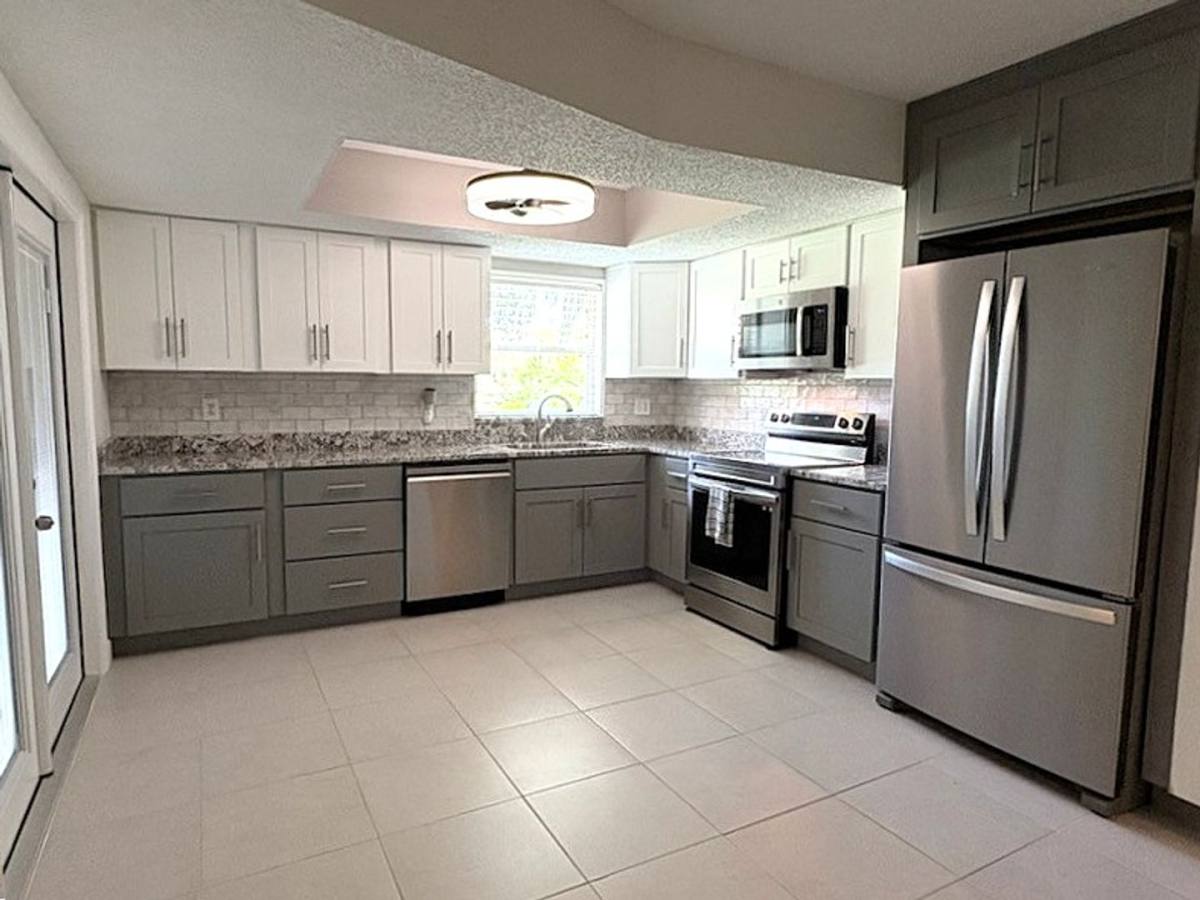 Townhouse for rent at 104 Moonstone Court, Port Orange, FL 32129