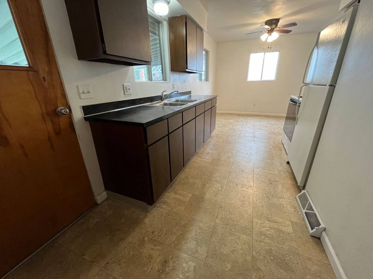 Apartment for rent at 1236 Jackson St, La Crosse, WI 54601