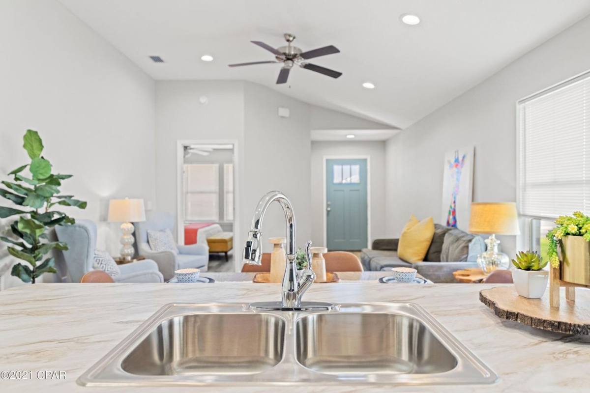 Townhouse for rent at 3835 Avon Rd, Panama City, FL 32404