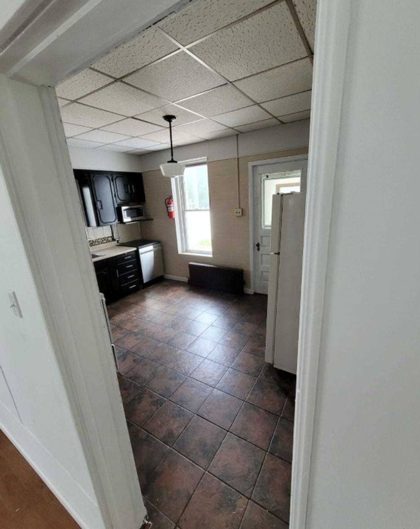 Apartment for rent at 211-213 Montgomery Ave, Pittston, PA 18643